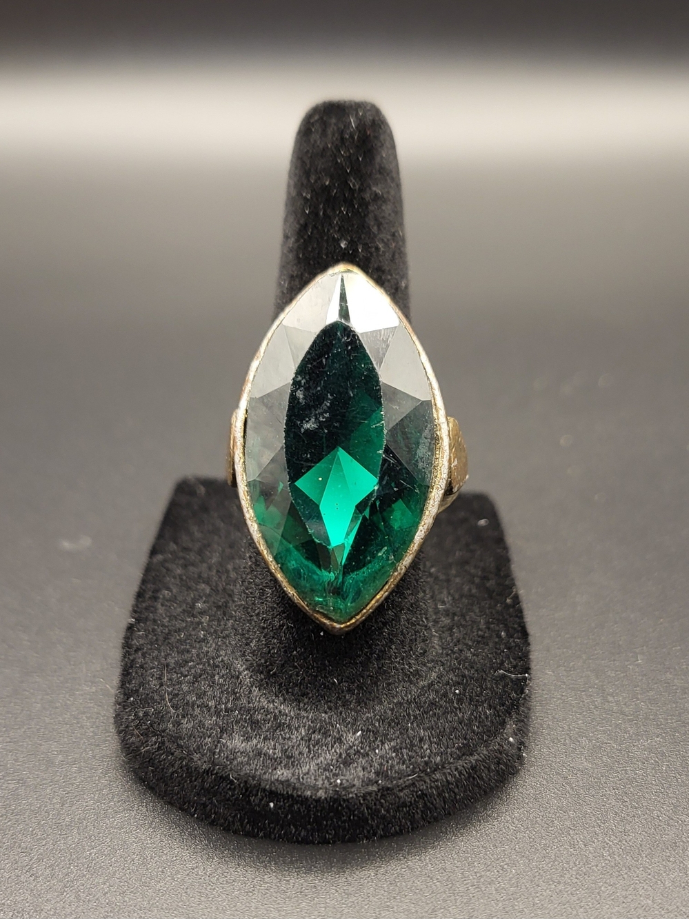 Emerald Marquise Cocktail Ring - Unbranded